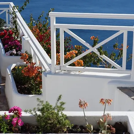 Clio Oia (Santorini)